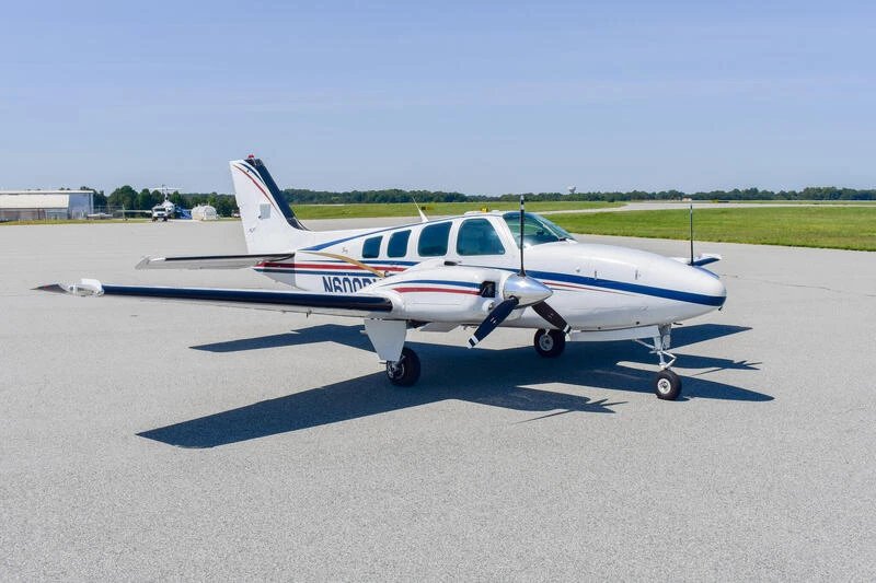Beechcraft Baron 58