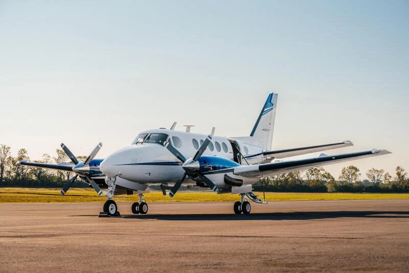 Beechcraft King Air B100